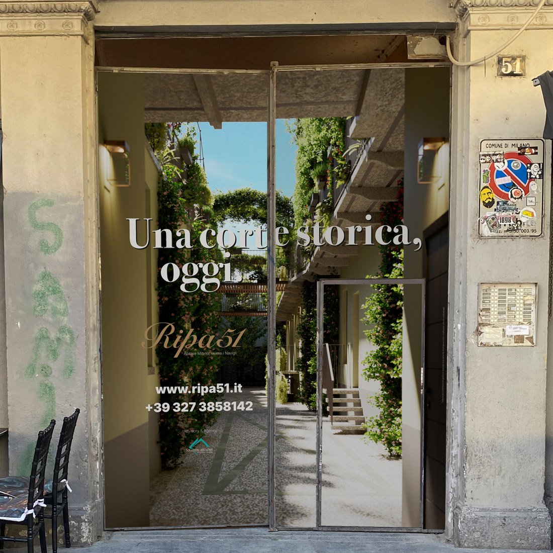 Ripa 51: comunicazione sulla vetrina d’ingresso